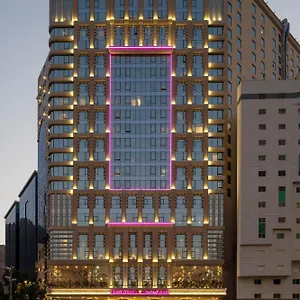Violet Al Azizia Masjid Al Qatari Mekke